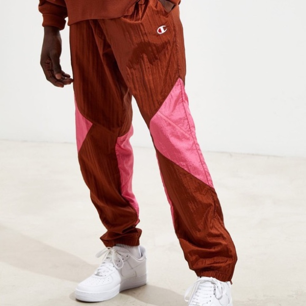 CHAMPION UO Exclusive Hoodie and Wind Pant Set - Picture 14 of 16